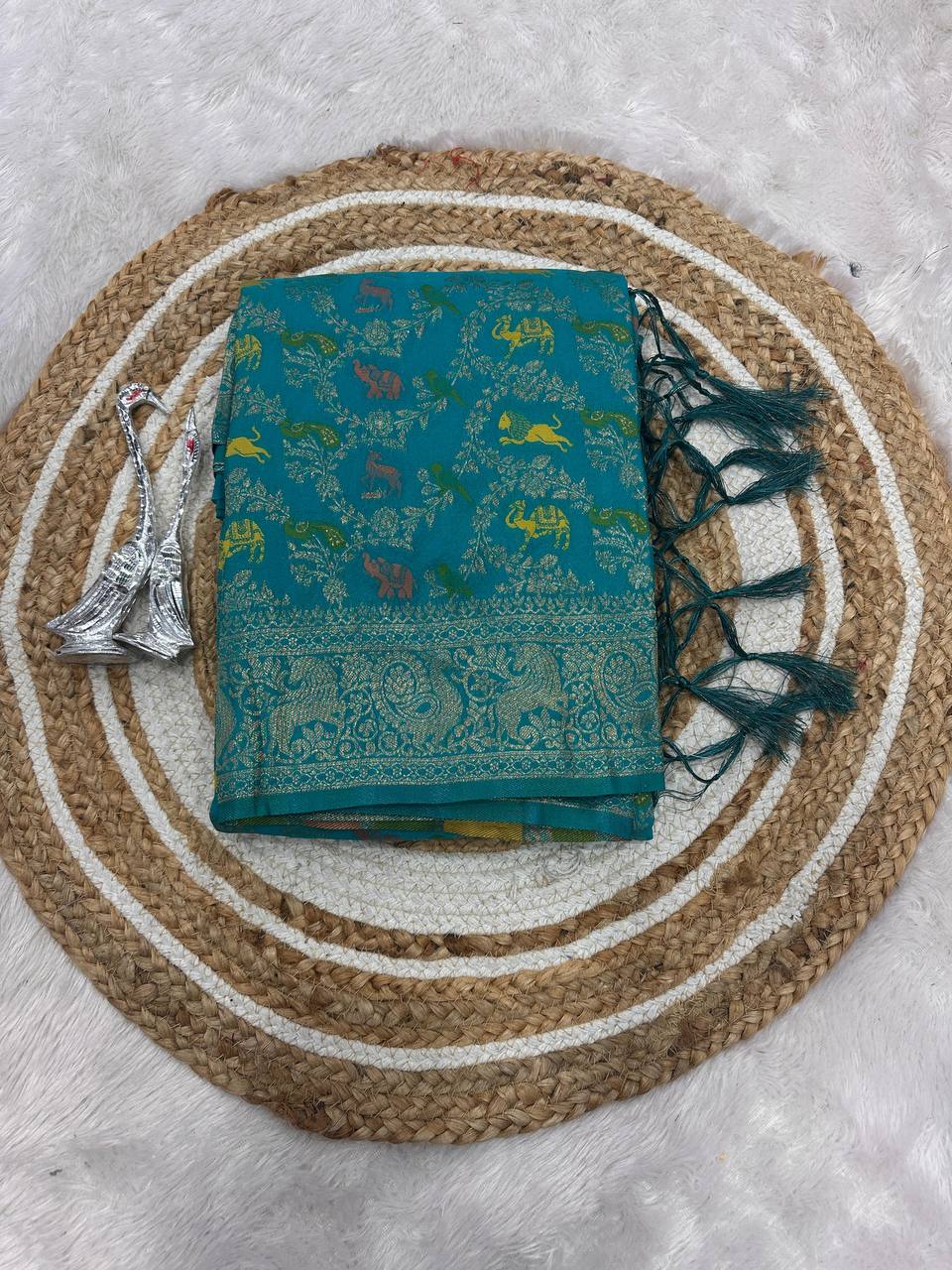 Pure Naylon kadi Creap Georgette jangal theem meenakari jaqurad weveing body ,border with Rich pallu