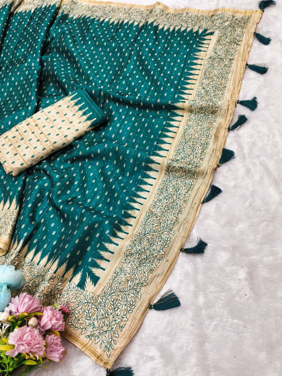 Women's Designer Premium Banarasi Soft Silk Saree