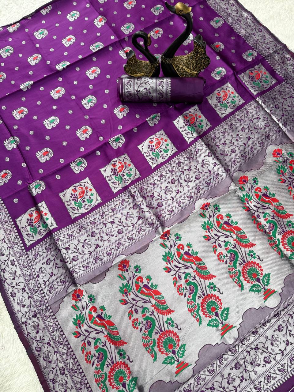 Paithani  purpul Silk Saree With Zari Weaving Work Indian Paithani Saree
