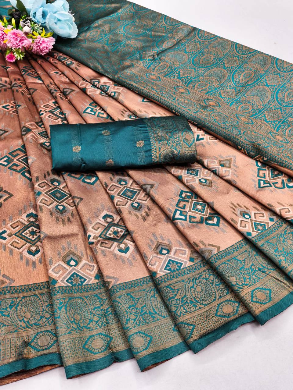 SOFT AND PURE BANARASI SILK WITH FLOWERS AND MINA GOLD SAREE DESIGN - LIGHT SALMON PINK