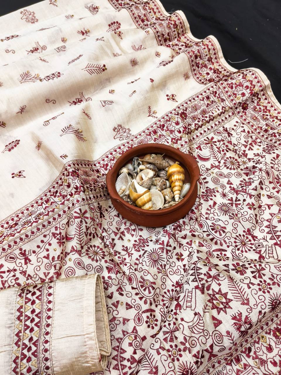 Mesmeric Embroidery Work Tussar Silk Saree With Classic Blouse Piece