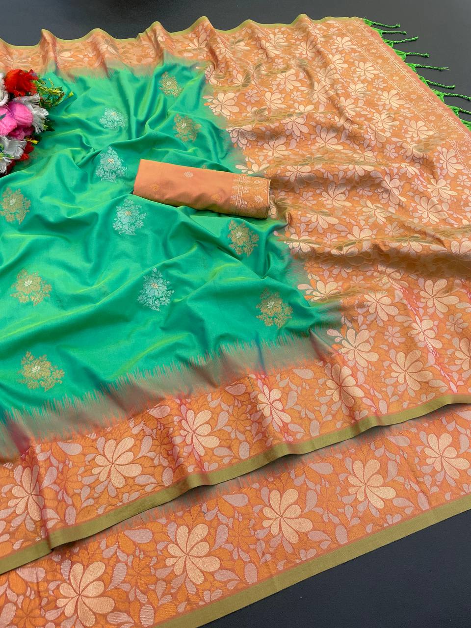 Elegant Two-Tone Banarasi Handloom Silk Saree green