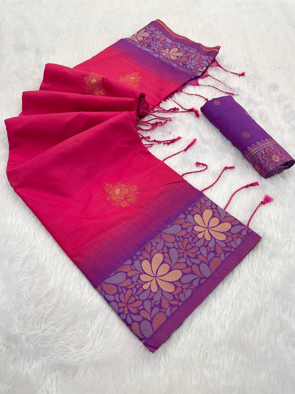 Elegant Two-Tone Banarasi Handloom Silk Saree magenta