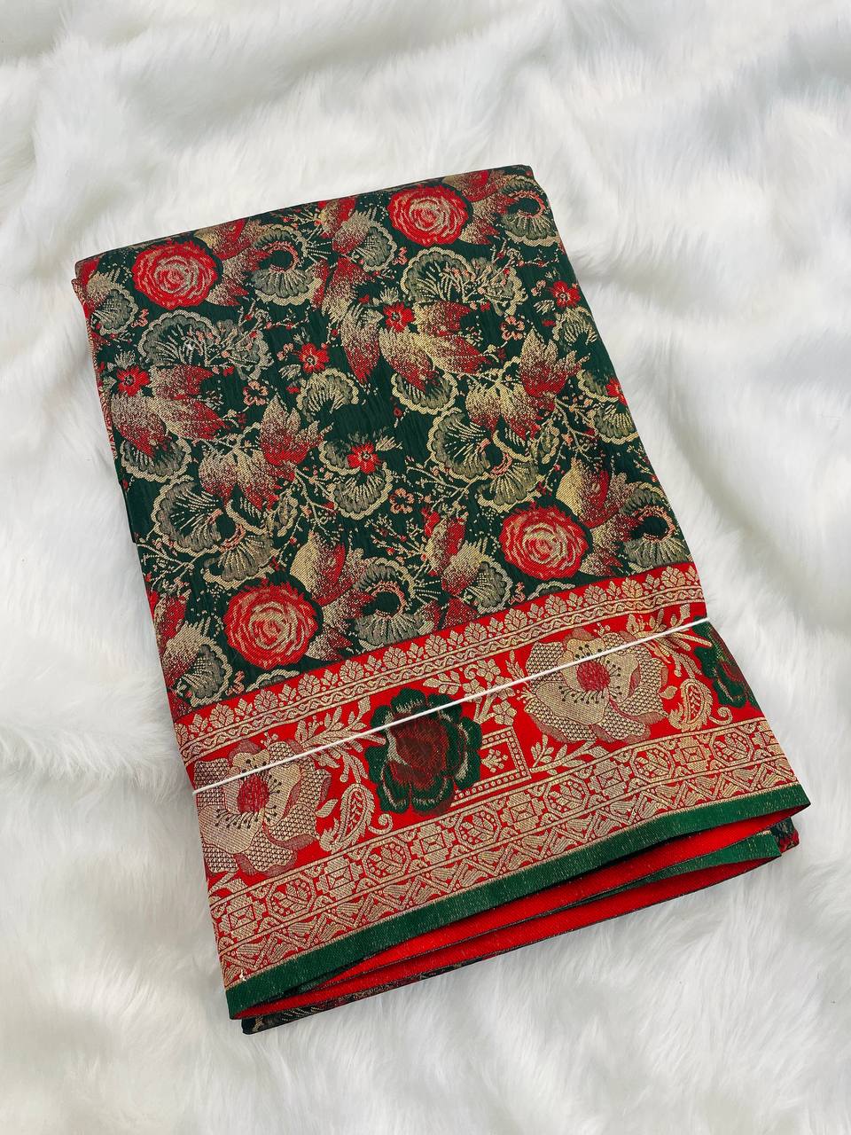 Staring Soft Banarasi Silk Saree With Groovy Blouse Piece