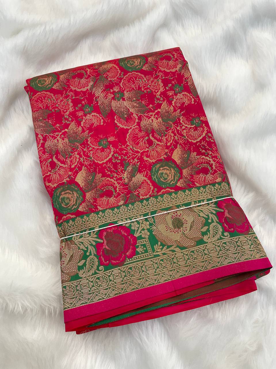 Staring Soft Banarasi Silk Saree With Groovy Blouse Piece