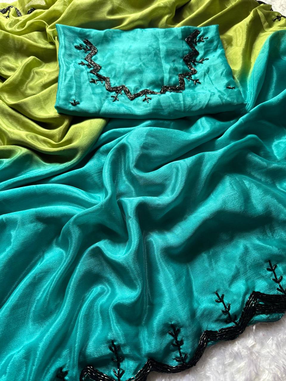 *RASBARI HANDWORK  SAREE STYLISH WITH CUT DANA HANDWORK BORDER VERY RICH*