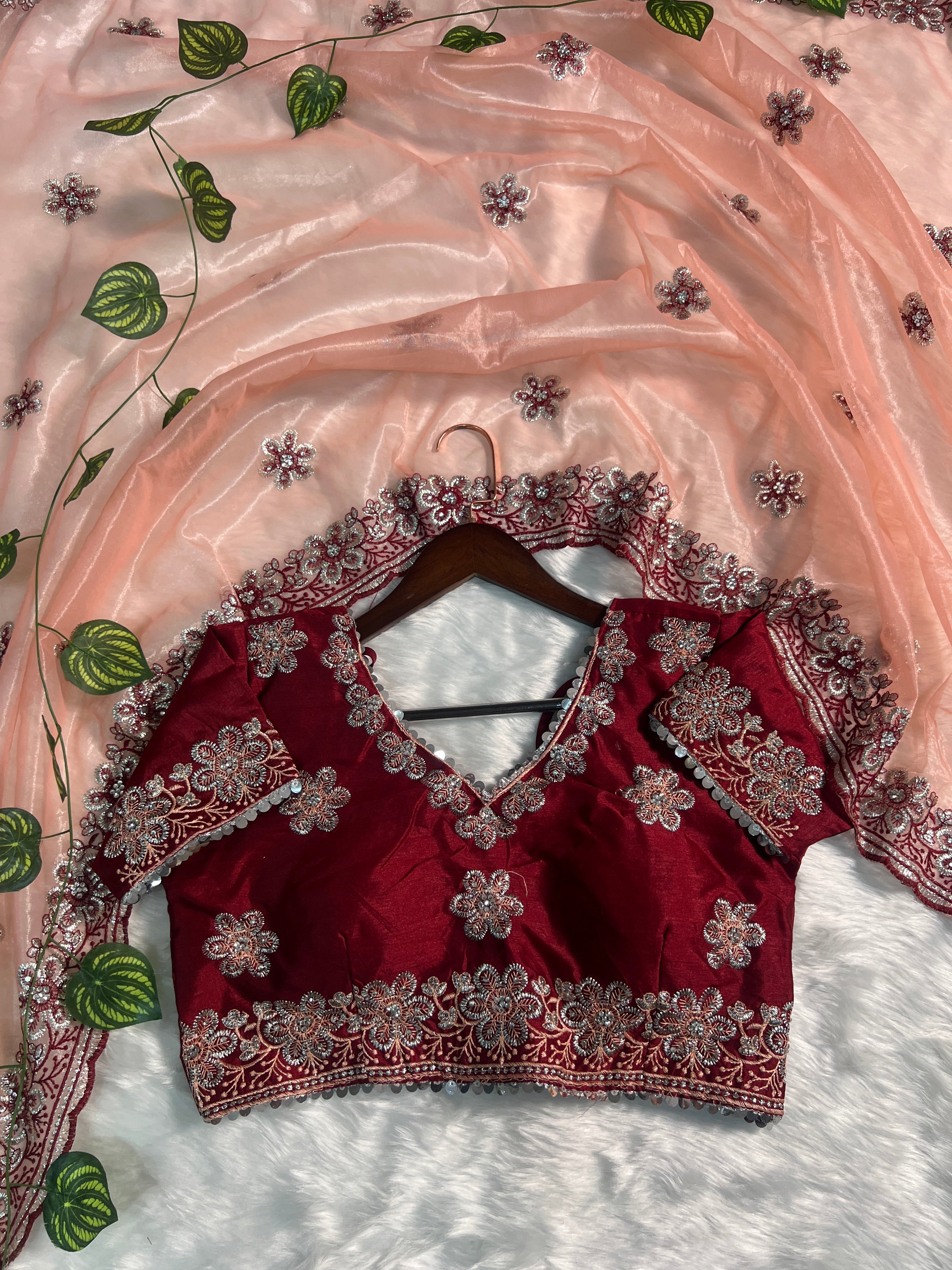 beautiful Designers party wear soft silk fabric On Beautiful border Embroidery work Saree