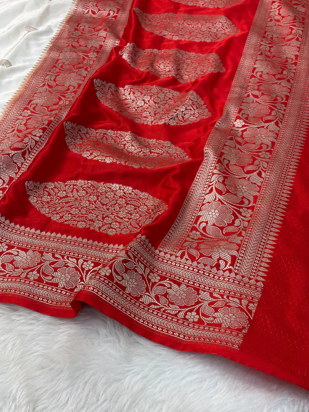 White Pure Banarasi Mashru Katan Silk Saree