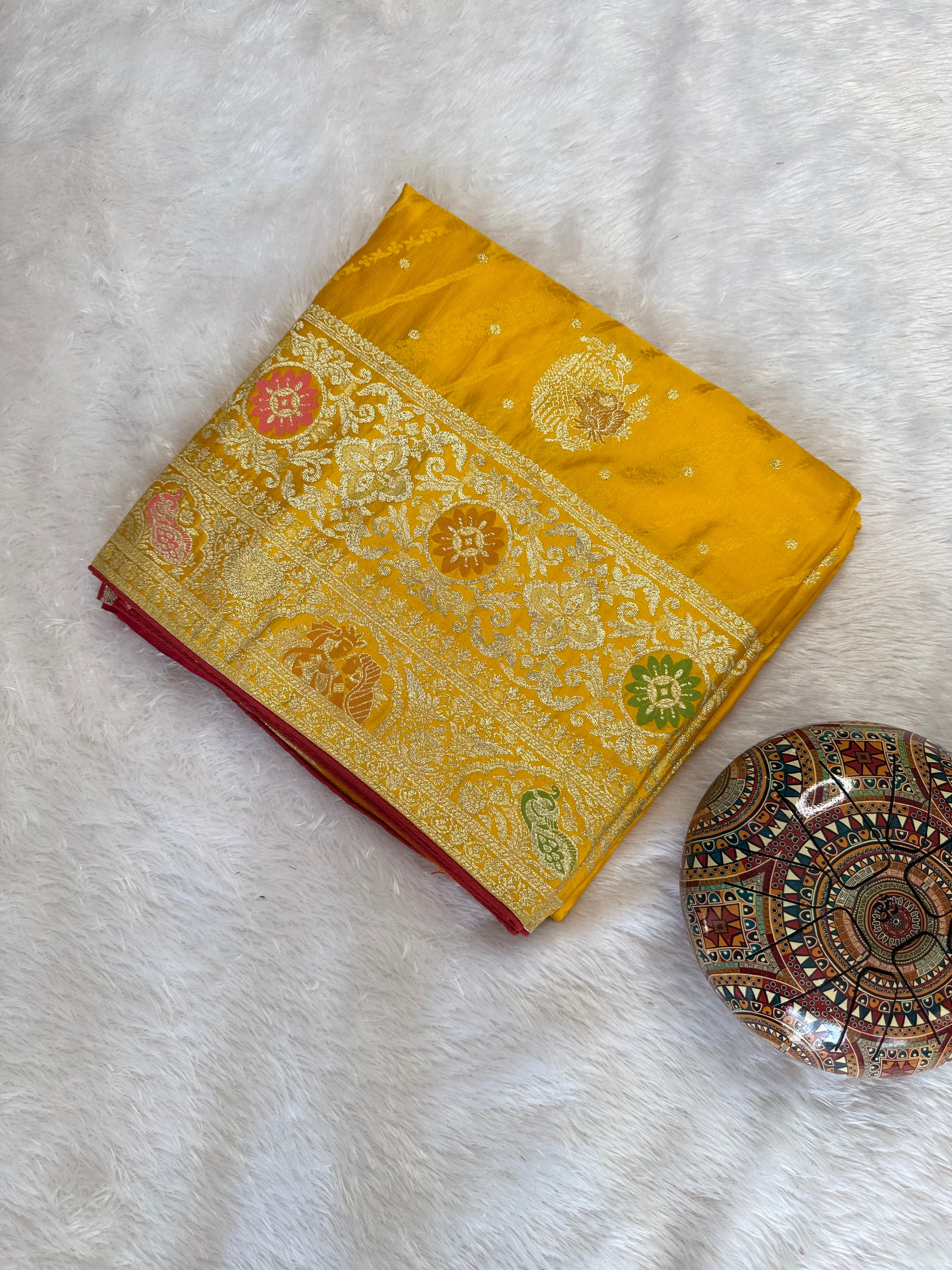 Ethnic Queen Designer Yellow Saree with Rich Pallu and Classic Cultural Grace