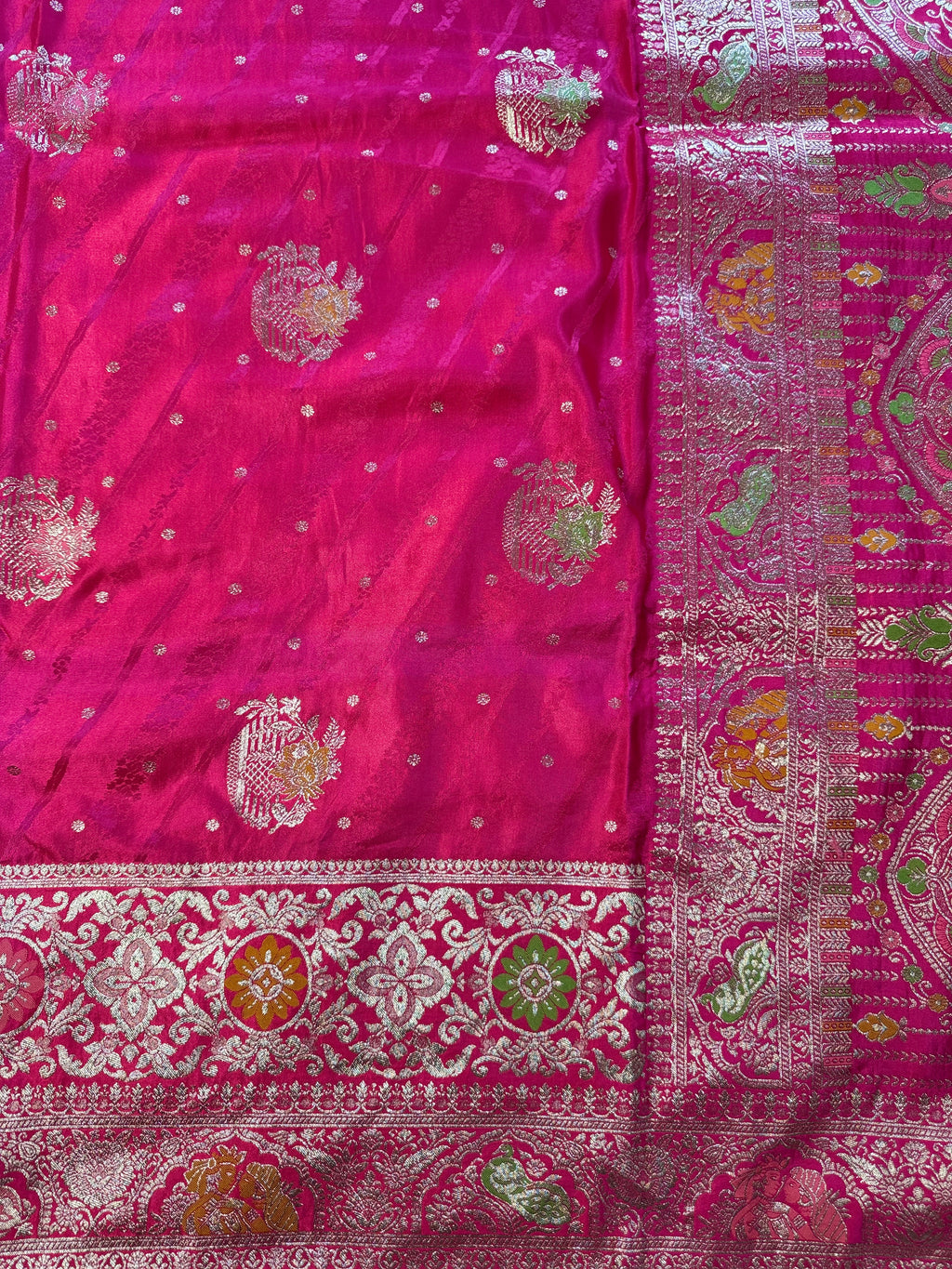 Ethnic Queen Designer Saree with Rich Pallu and Classic Cultural Grace