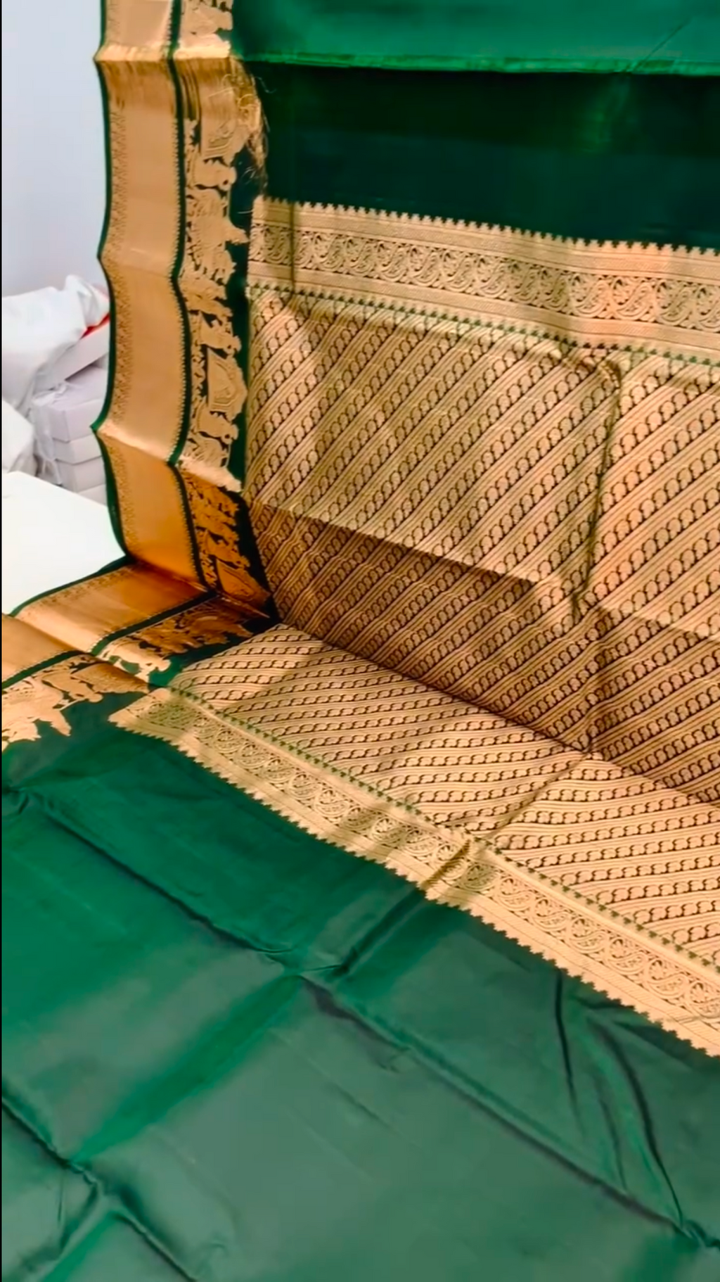 Green Kanchipuram slik saree