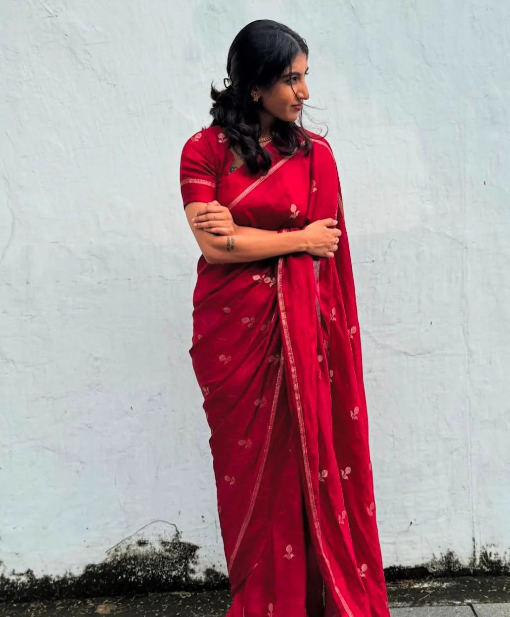 Red Pure Soft Viscose Silk Jacquard n Satin Border Fancy Designer Saree With Blouse Piece