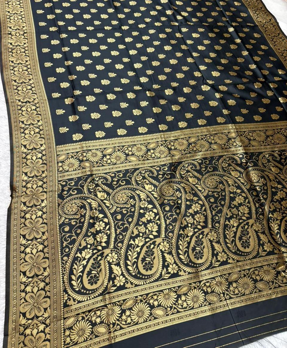 Maroon Golden Zari Woven Kanjivaram Soft Silk Saree