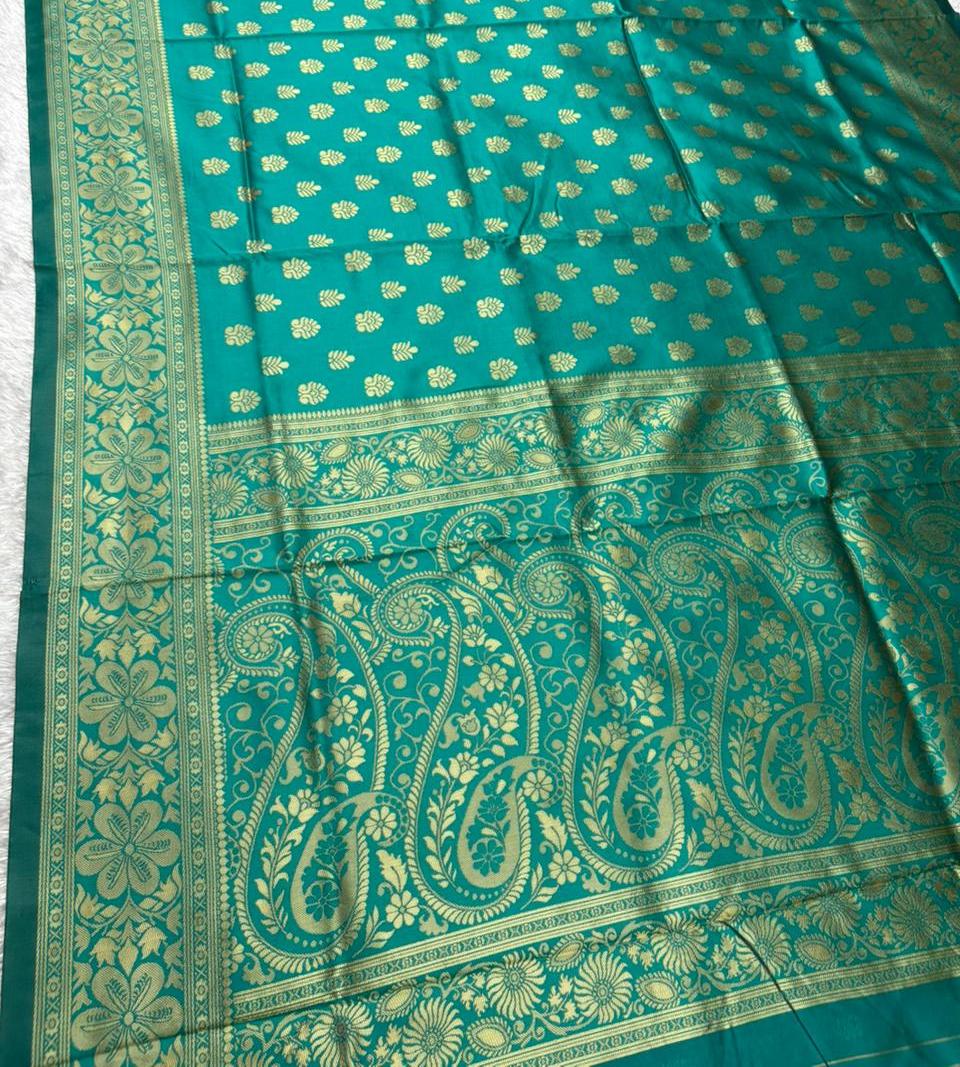 Maroon Golden Zari Woven Kanjivaram Soft Silk Saree