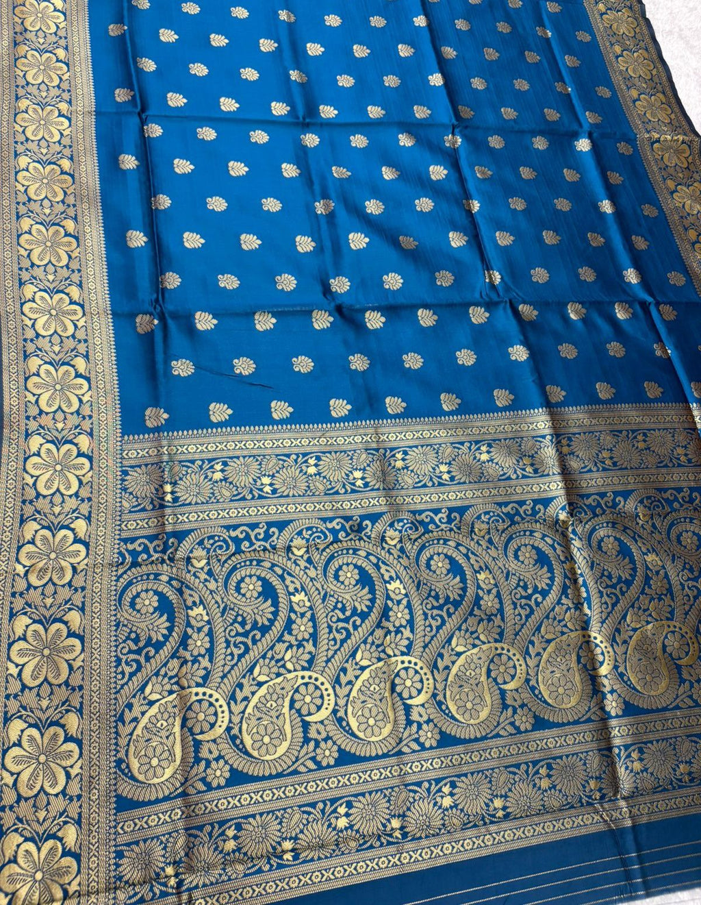 Maroon Golden Zari Woven Kanjivaram Soft Silk Saree