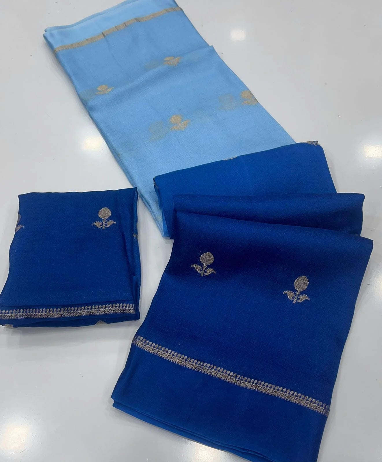 Ocean Blue Festive Wear Pure Soft Viscose Silk Jacquard n Satin Border Fancy Designer Saree With Blouse Piece