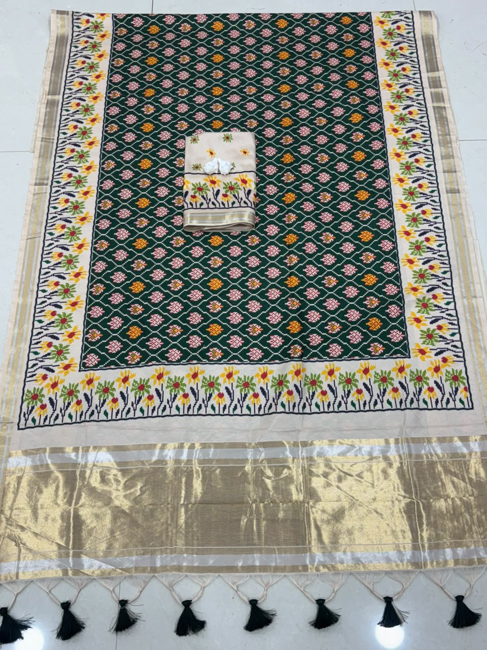 Royal Zari Weaving Tusser Silk Patola Lagdi Pallu Saree-DARK GREEN
