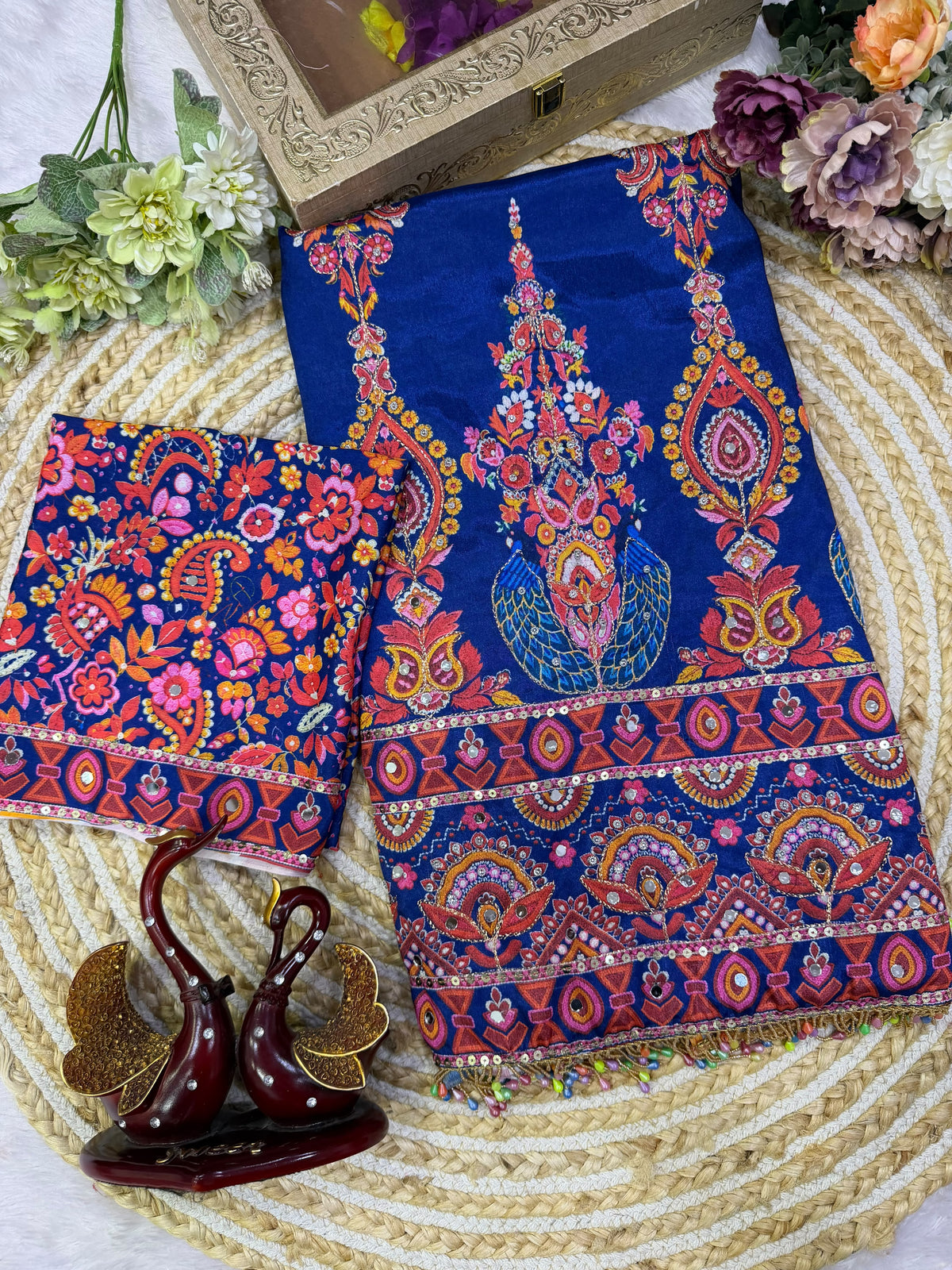 Royal Hand Mirror & Zari Chinnon Designer Saree