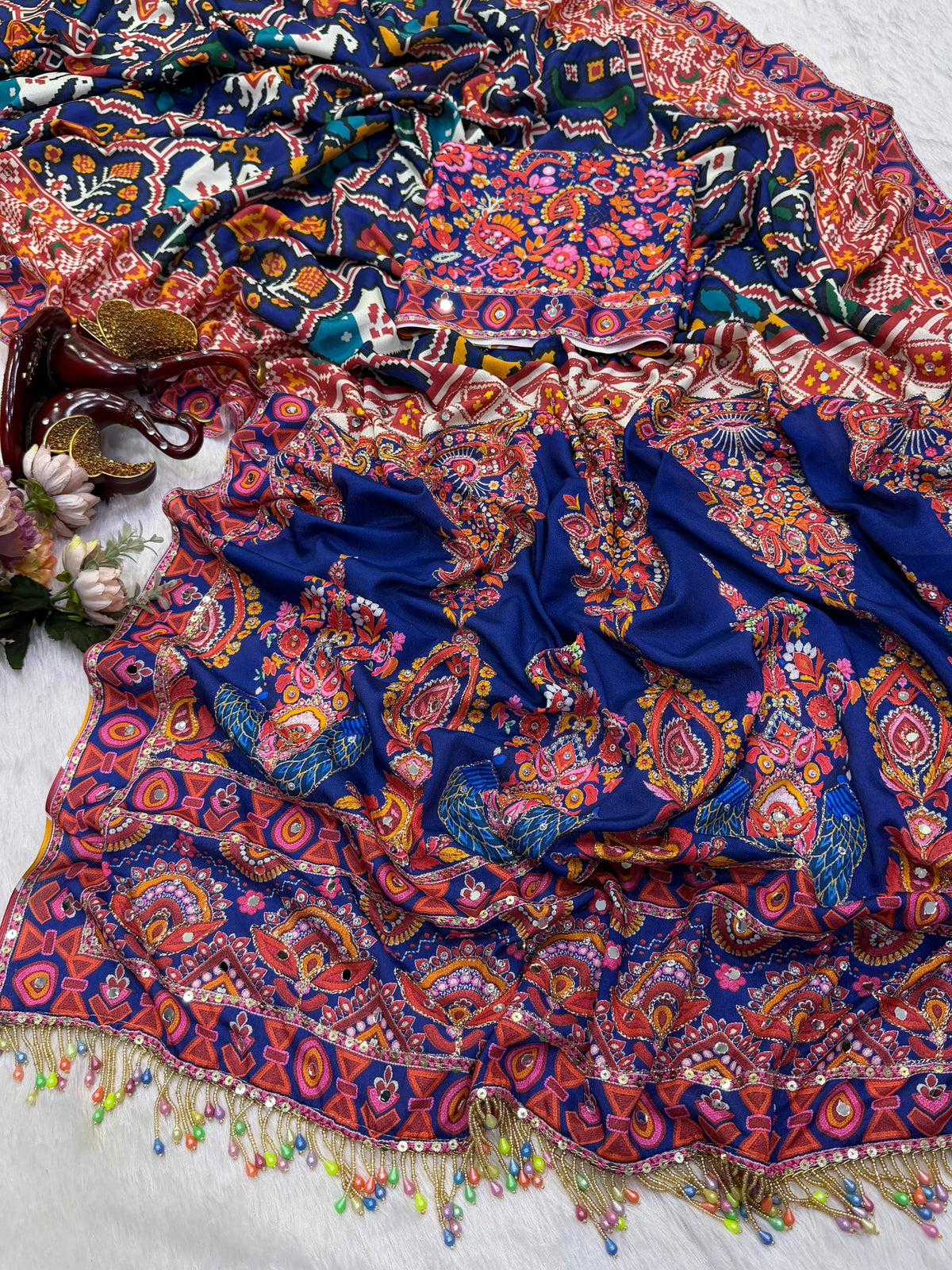 Royal Hand Mirror & Zari Chinnon Designer Saree