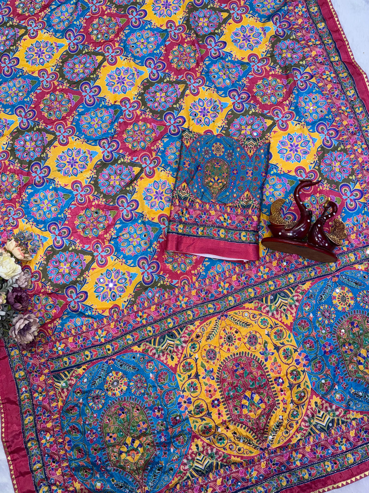 Royal Multicolor Floral Kalamkari-Inspired Printed Saree with Intricate Traditional Motifs & Designer Border