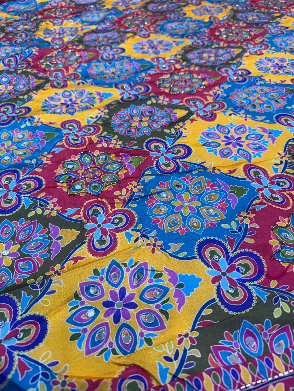 Royal Multicolor Floral Kalamkari-Inspired Printed Saree with Intricate Traditional Motifs & Designer Border