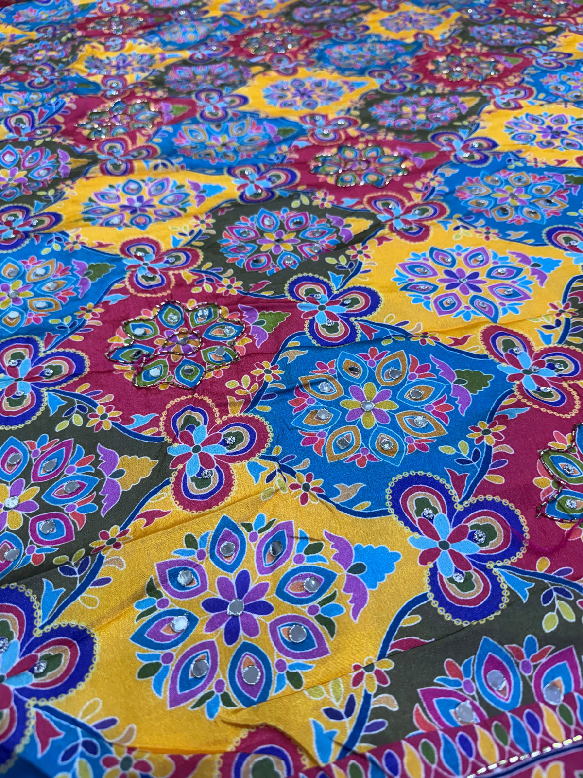 Royal Multicolor Floral Kalamkari-Inspired Printed Saree with Intricate Traditional Motifs & Designer Border