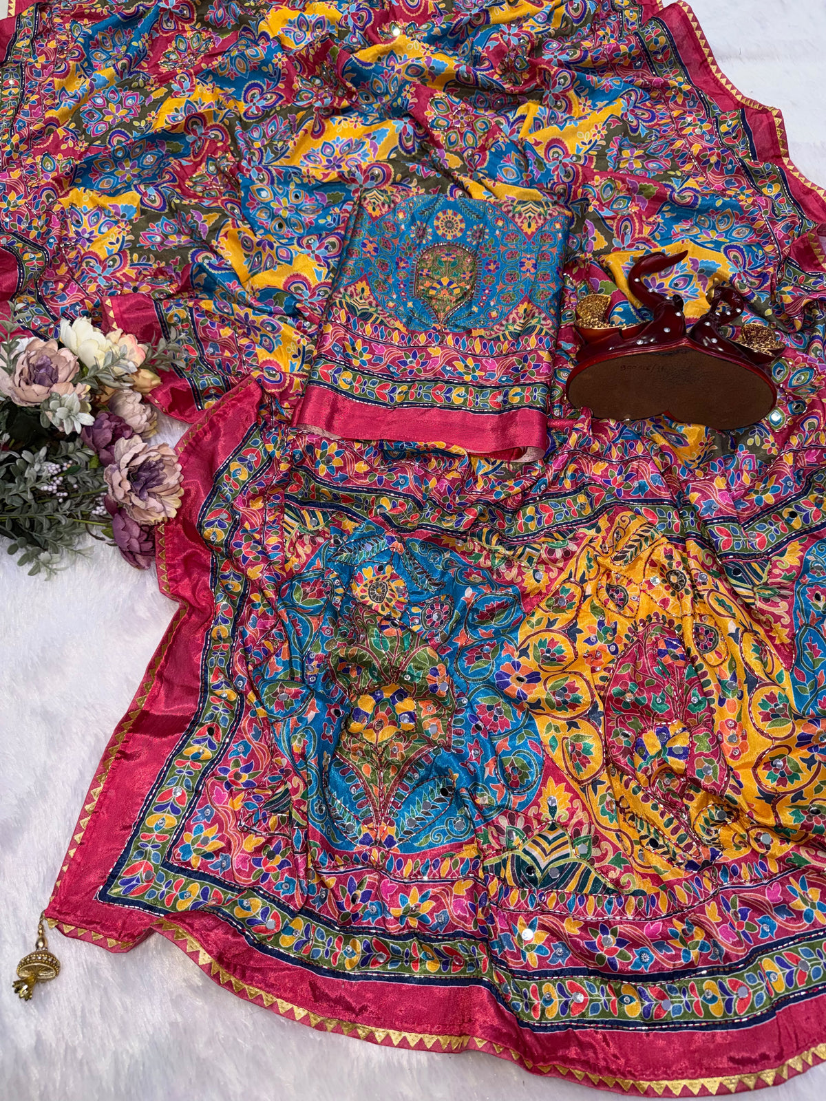 Royal Multicolor Floral Kalamkari-Inspired Printed Saree with Intricate Traditional Motifs & Designer Border