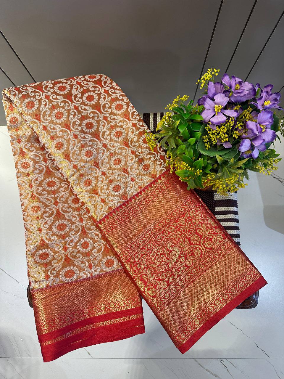 Pure Kanjivaram Silk Saree With Contrast Gold Zari Rich Weaving Pallu