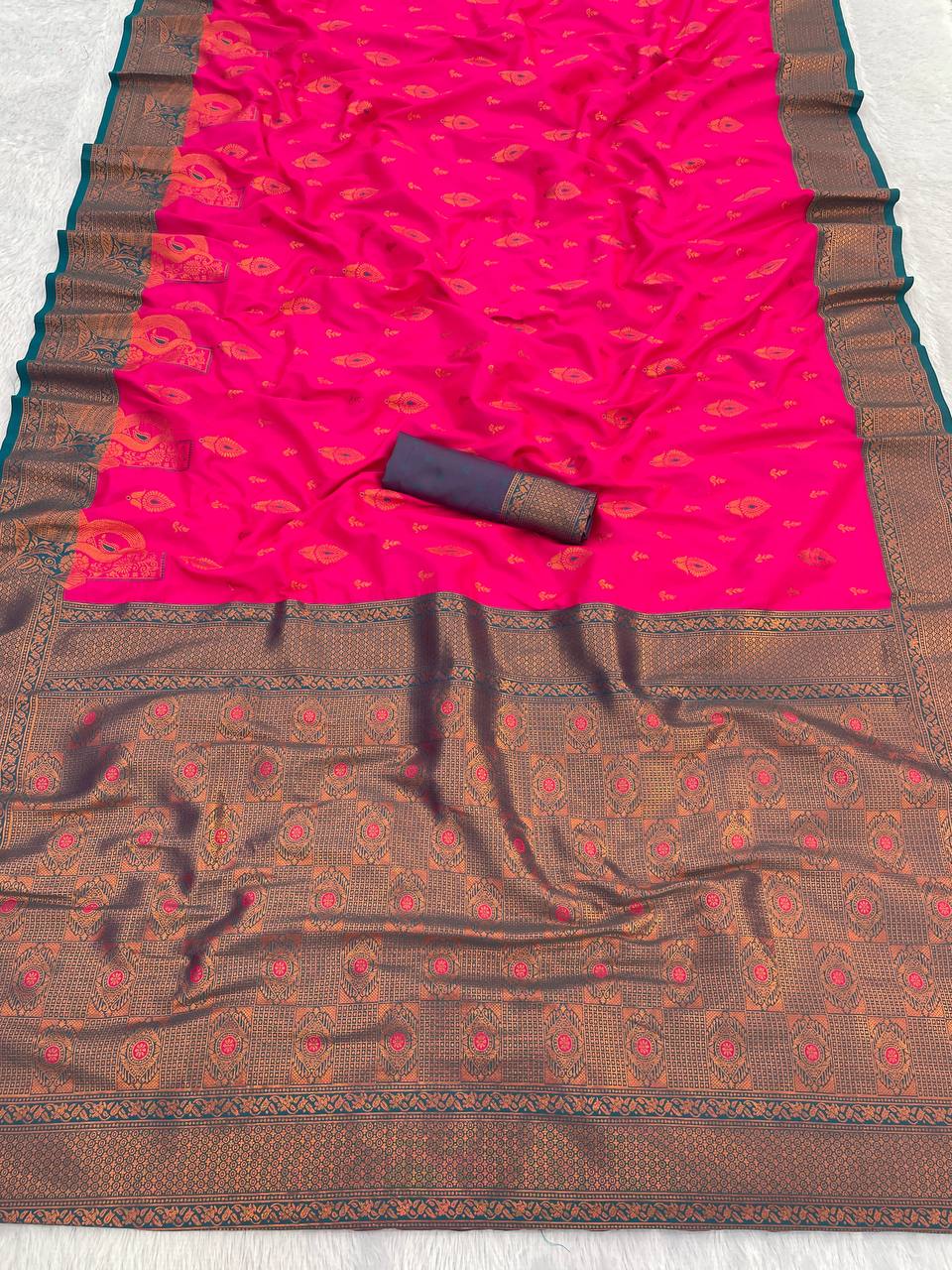 Demesne  Soft Banarasi Silk Saree With Effervescent Blouse Piece