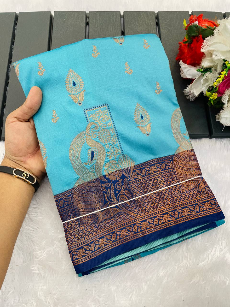 Demesne  Soft Banarasi Silk Saree With Effervescent Blouse Piece