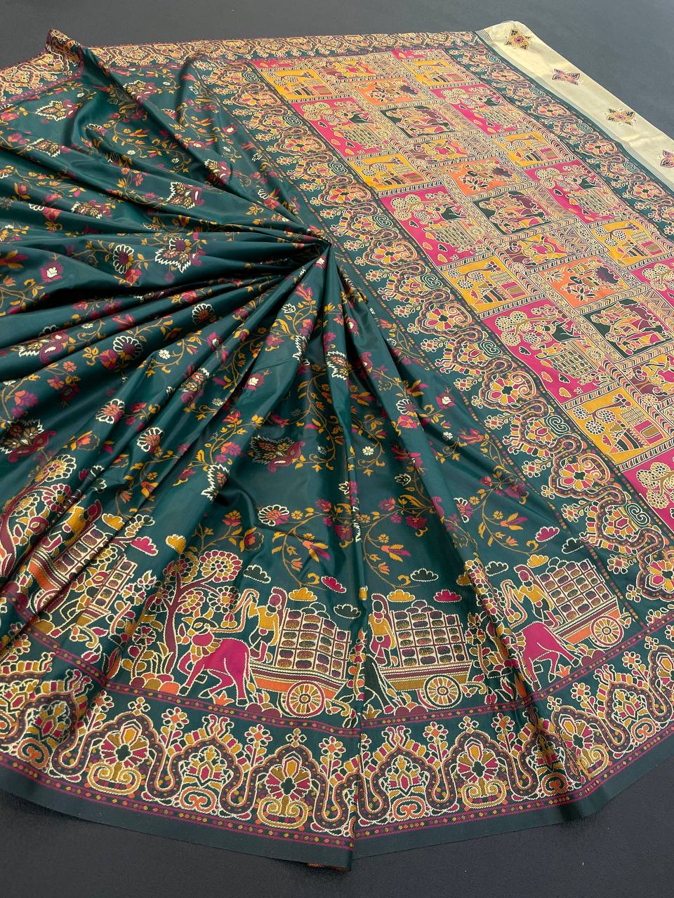 Hypnotic  Pashmina Saree With Preferable Blouse Piece