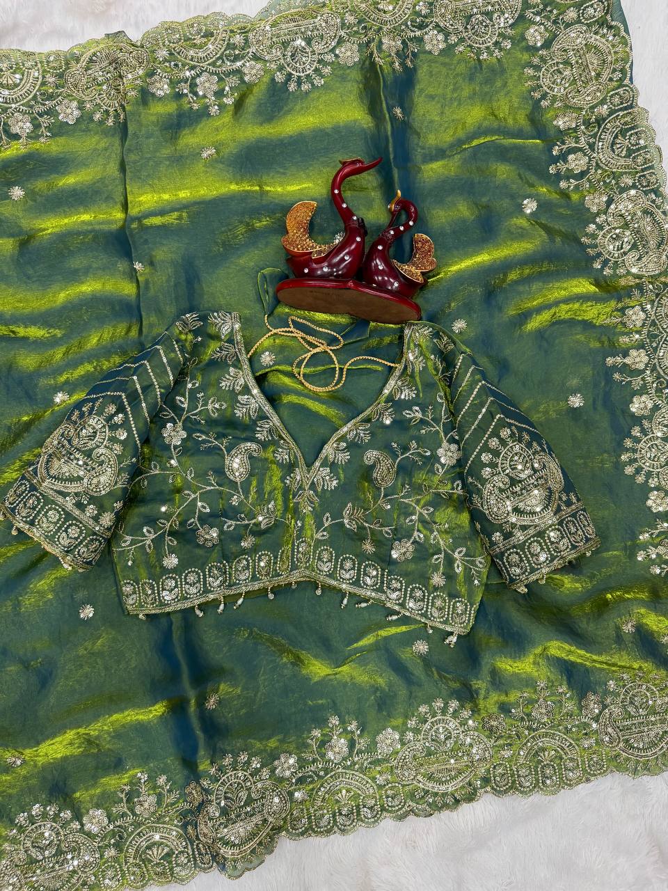 Myra Space Silk Saree - GREEN