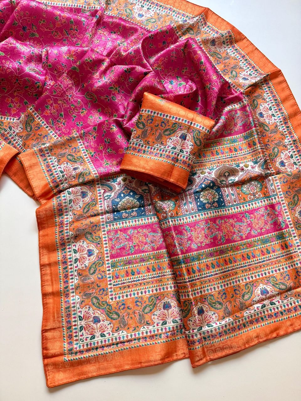 Elegant Pure Dola Jari Weaving Softy Silk Saree -PINK