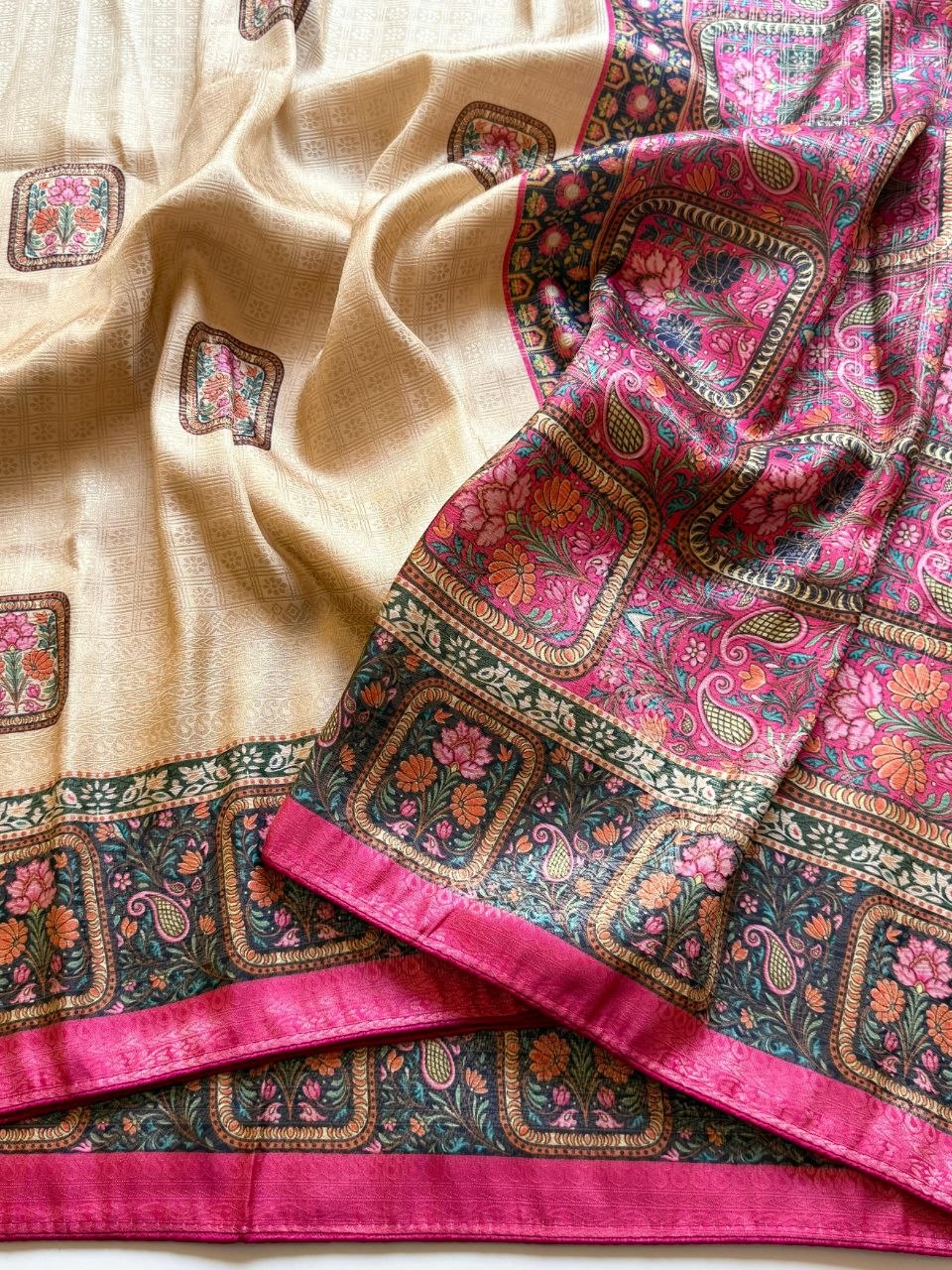 Roopkala Premium Jari Weaving Softy Silk Saree - CREAM AND PINK
