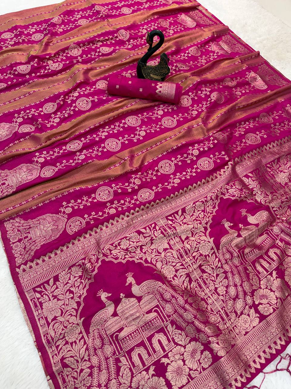 Majestic Pink Banarasi Silk Saree with Intricate Meenakari-Style Zari Weaving