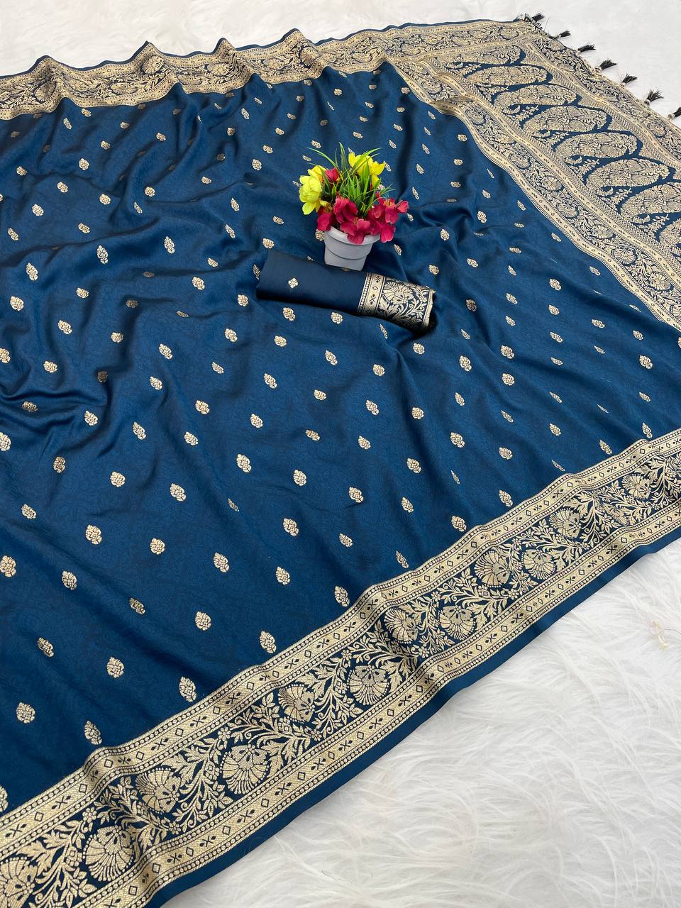 Royal Blue Banarasi Weaving Silk Saree with Elegant Golden Zari Border