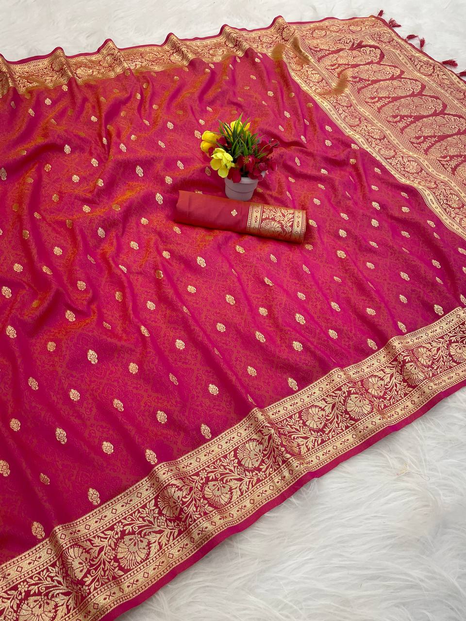 Royal Pink Banarasi Weaving Silk Saree with Elegant Golden Zari Border