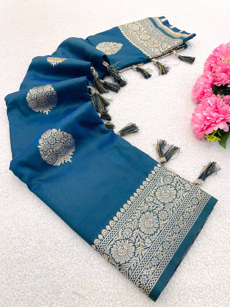 Rama Banarasi Soft Silk Sarees with Golden Zari