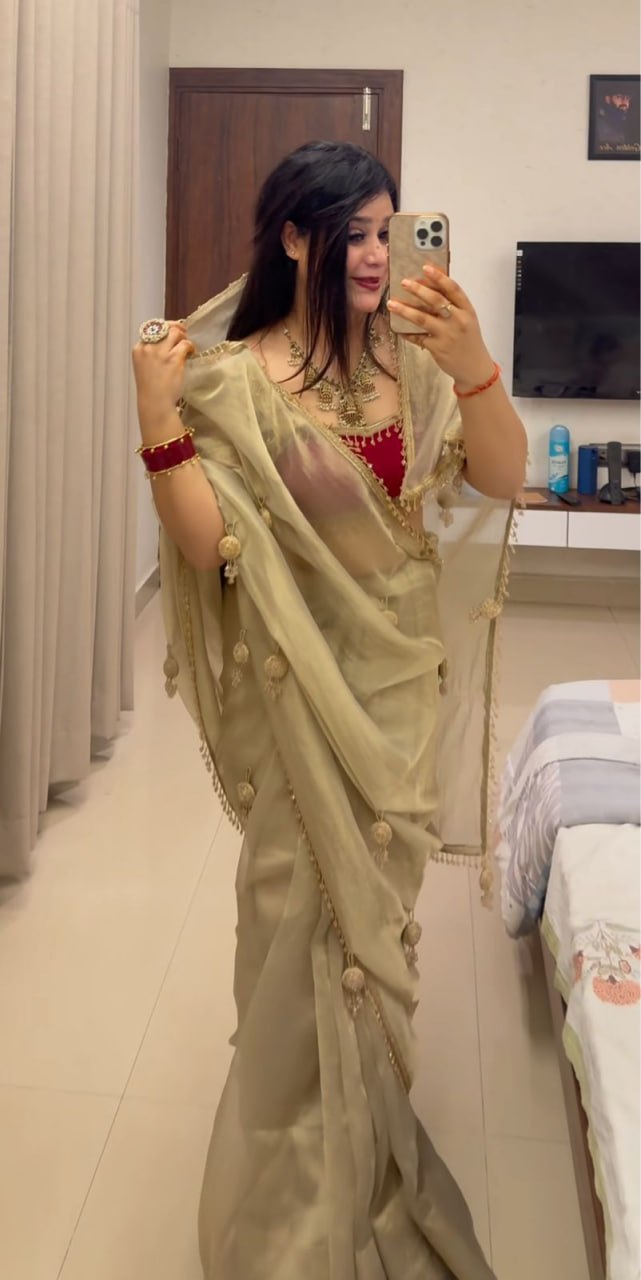 Elegant Fandy Satin Saree with Crystal Moti Lace & Handwork Latkan – Designer Party Wear