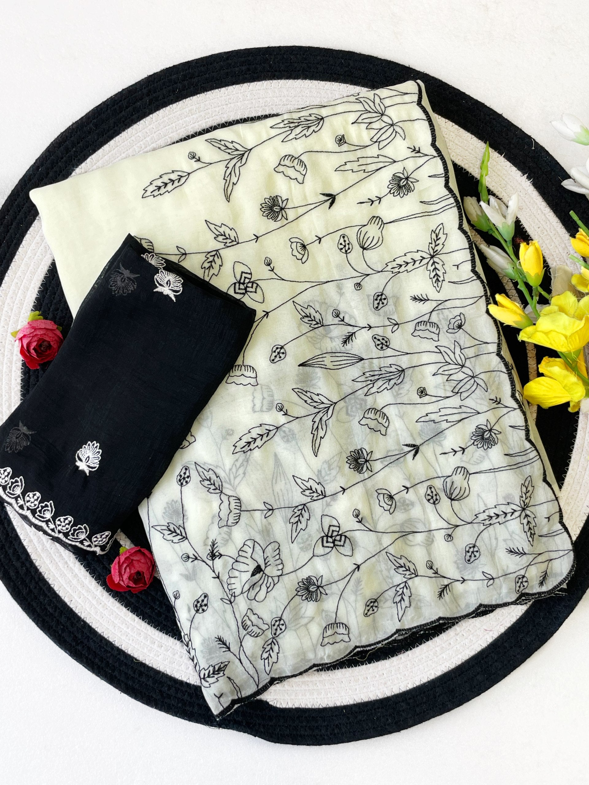 Floral Grace Premium Crunchy Fabric Saree With Rich Thread Embroidery & Designer Pallu