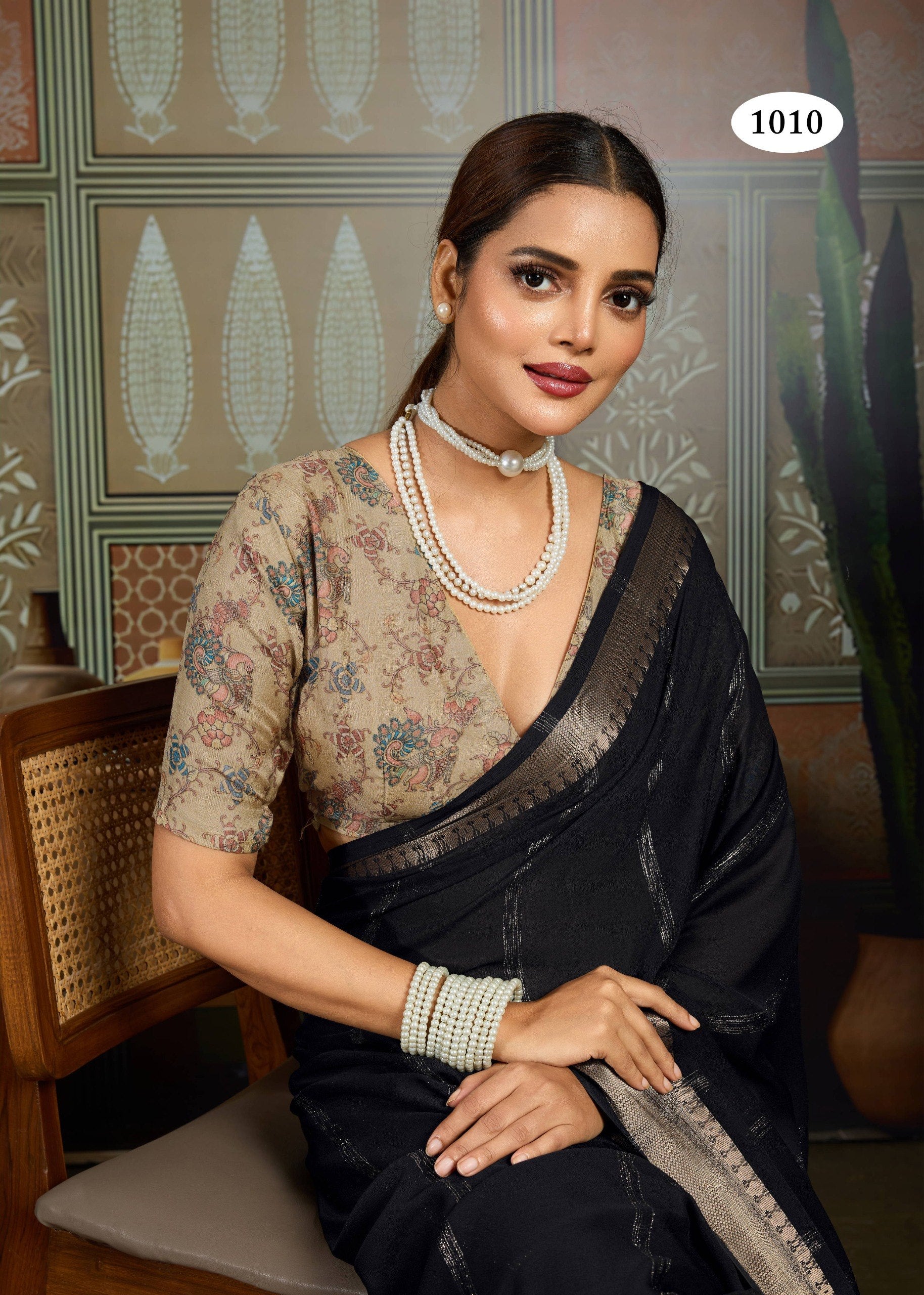 Premium Tusser Weaving Saree with Zari Border & Digital Blouse - BLACK