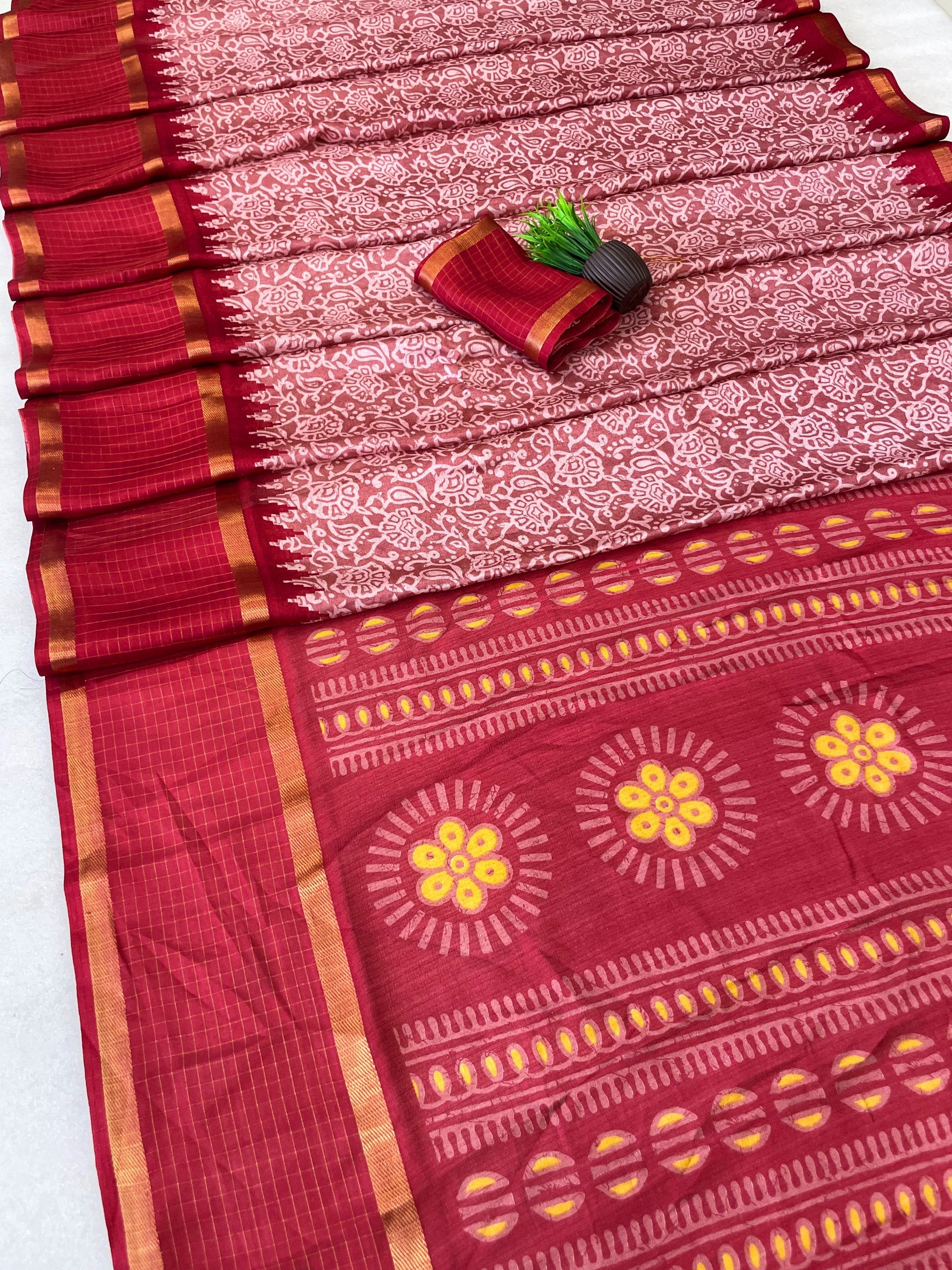 Premium Myrox Bentex Designer Saree - RED