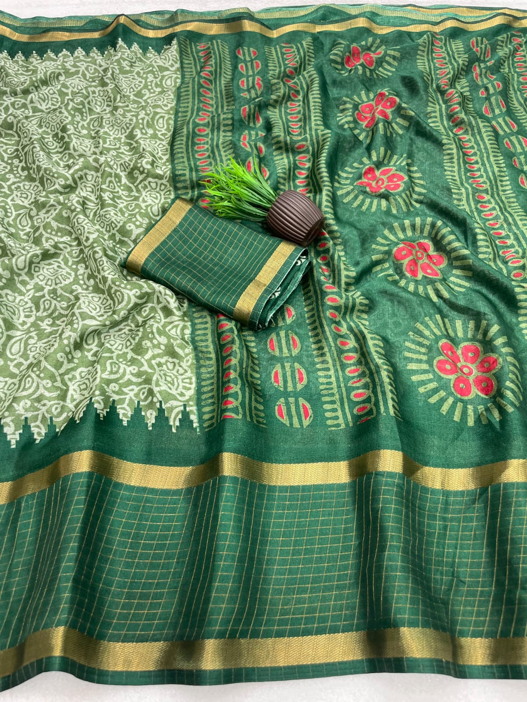 Premium Myrox Bentex Designer Saree - GREEN