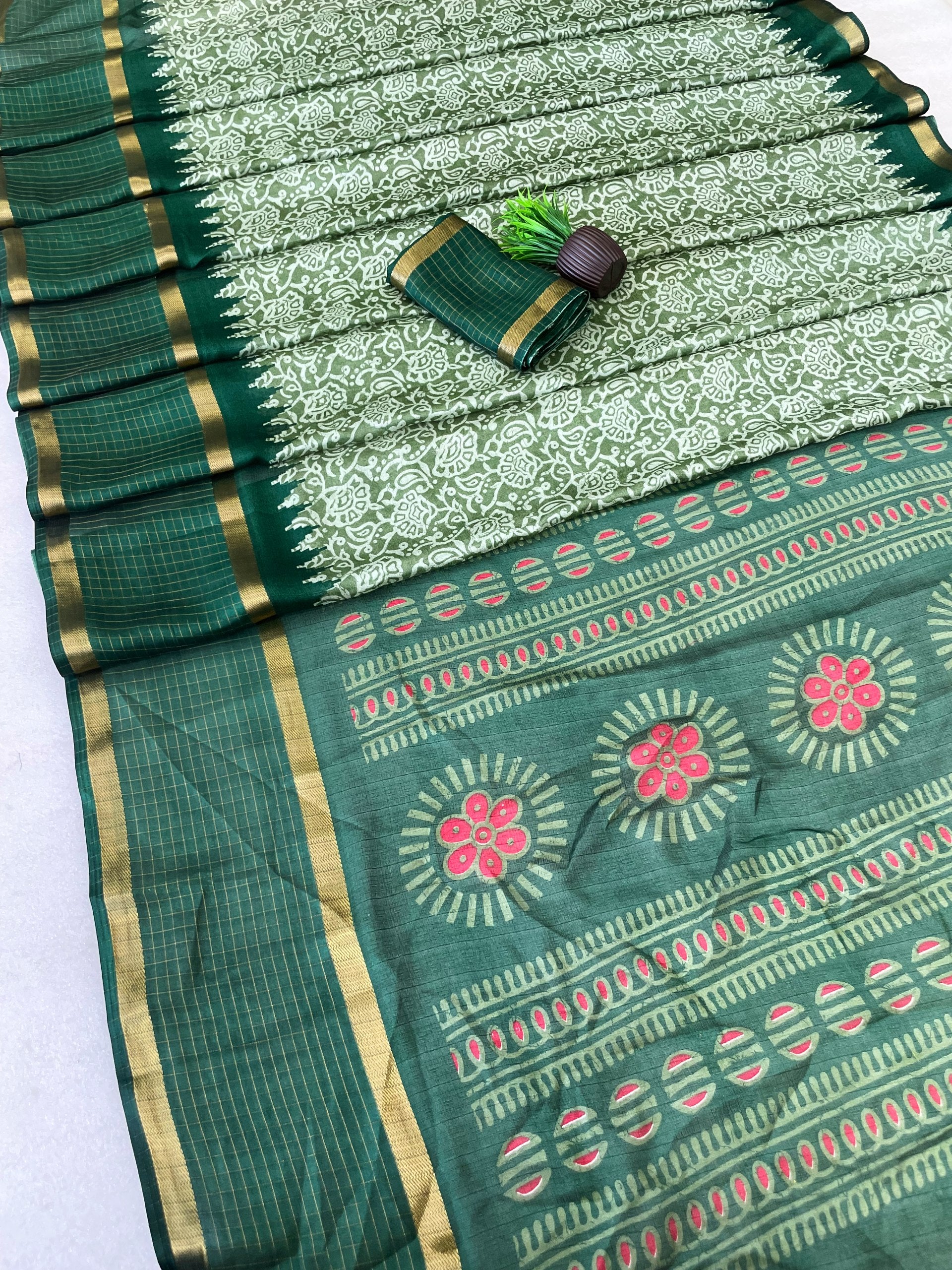 Premium Myrox Bentex Designer Saree - GREEN