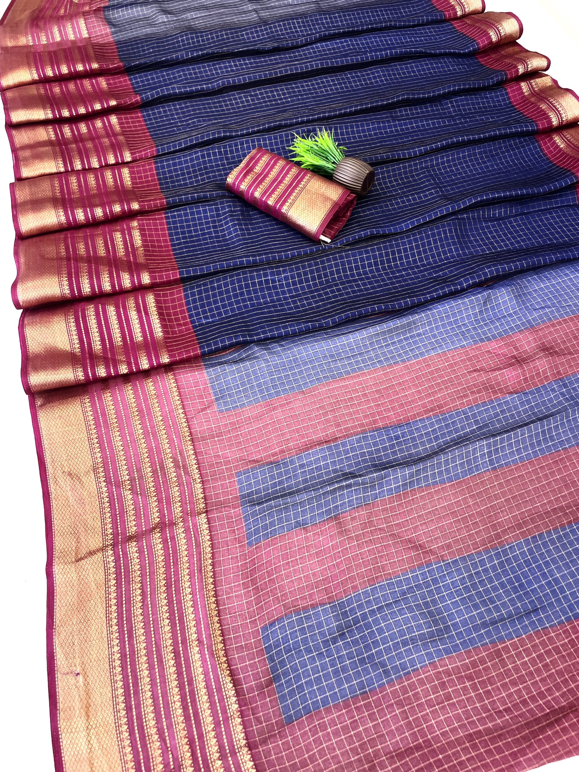 Elegant Two-Tone Premium Dolla Checks Saree With Weaving Jacquard Border - BLUE