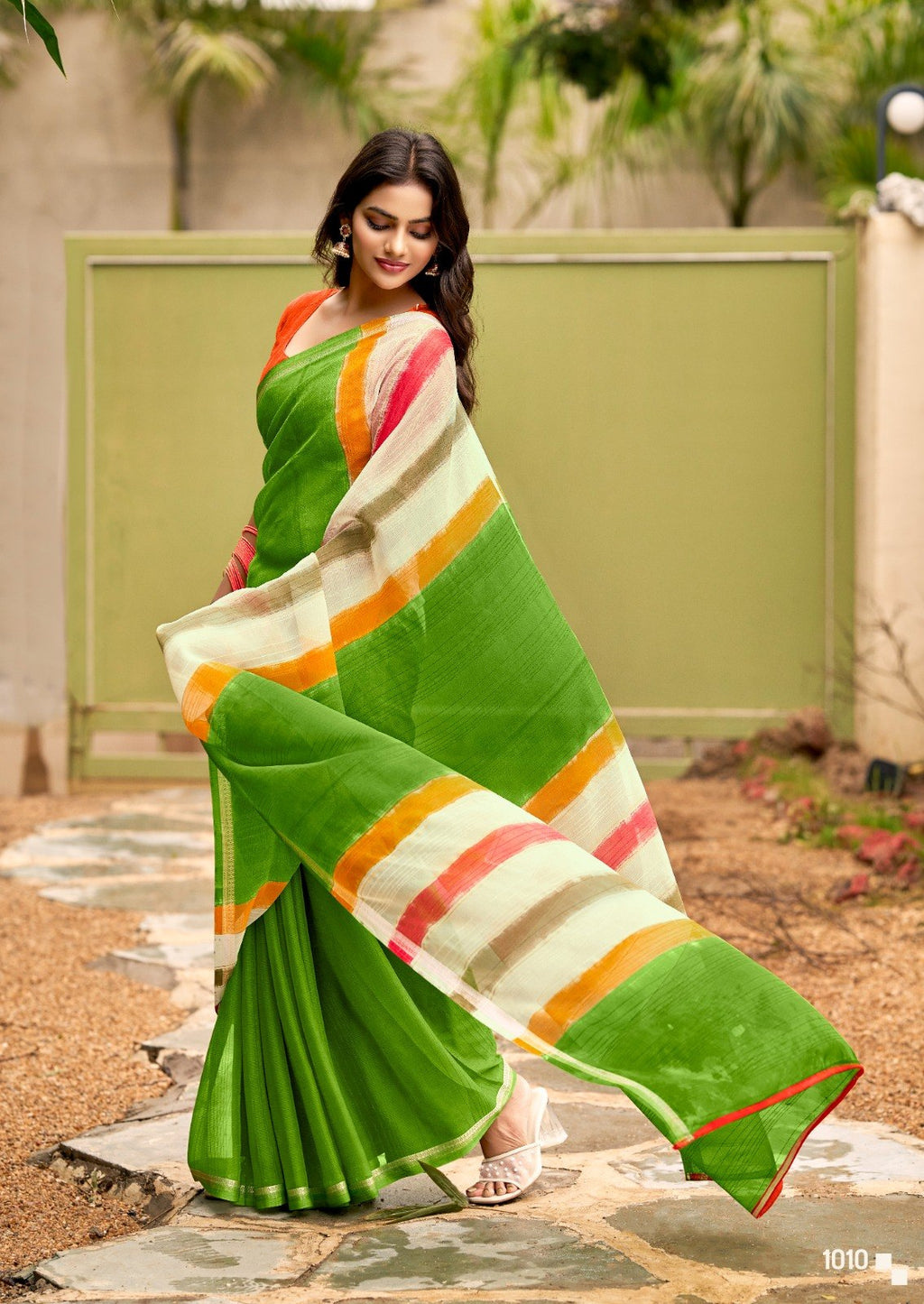 Graceful Chiffon Saree with Artistic Brush Print and Woven Border -PARROT